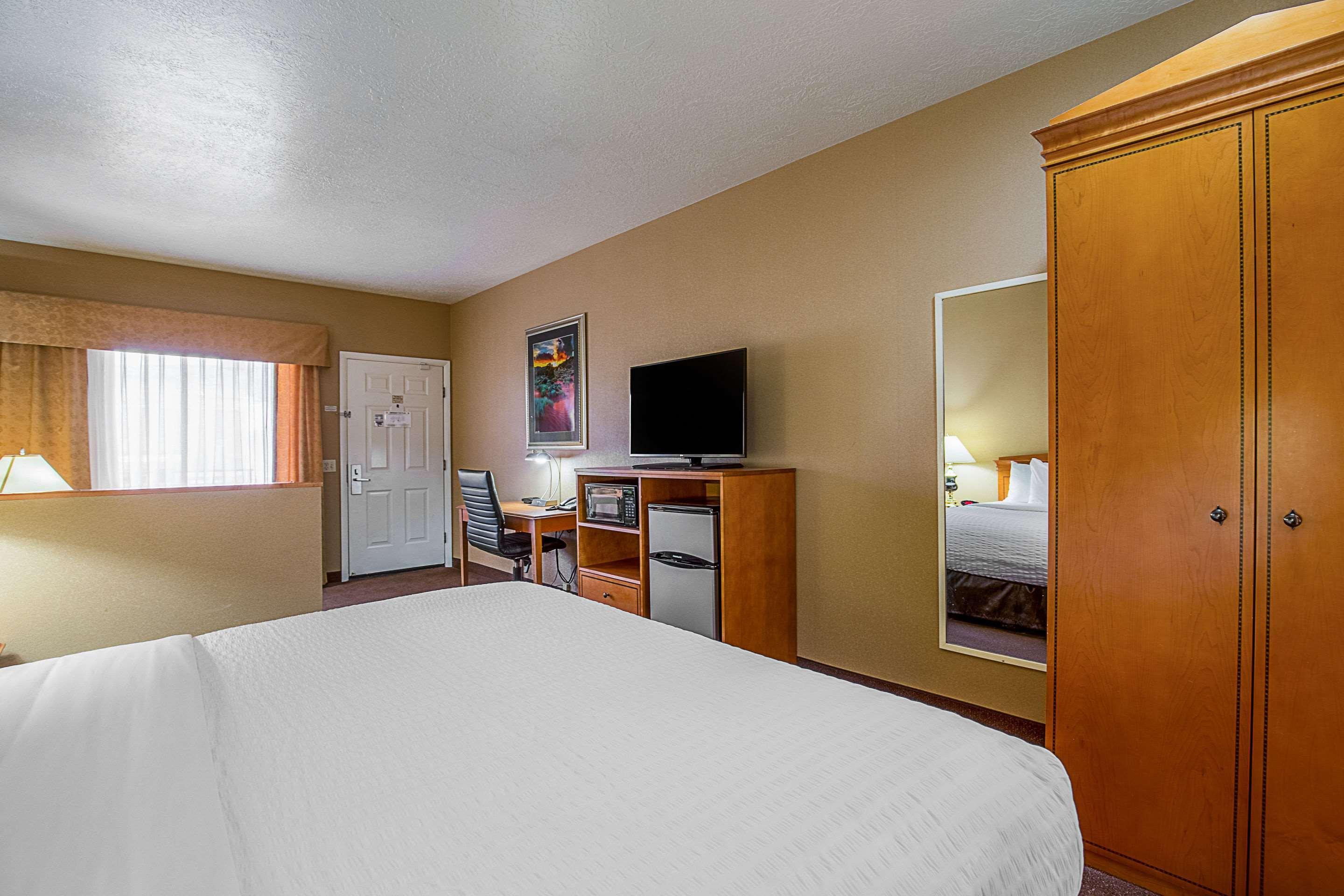 Clarion St George - Convention Center Area Hotel 3*