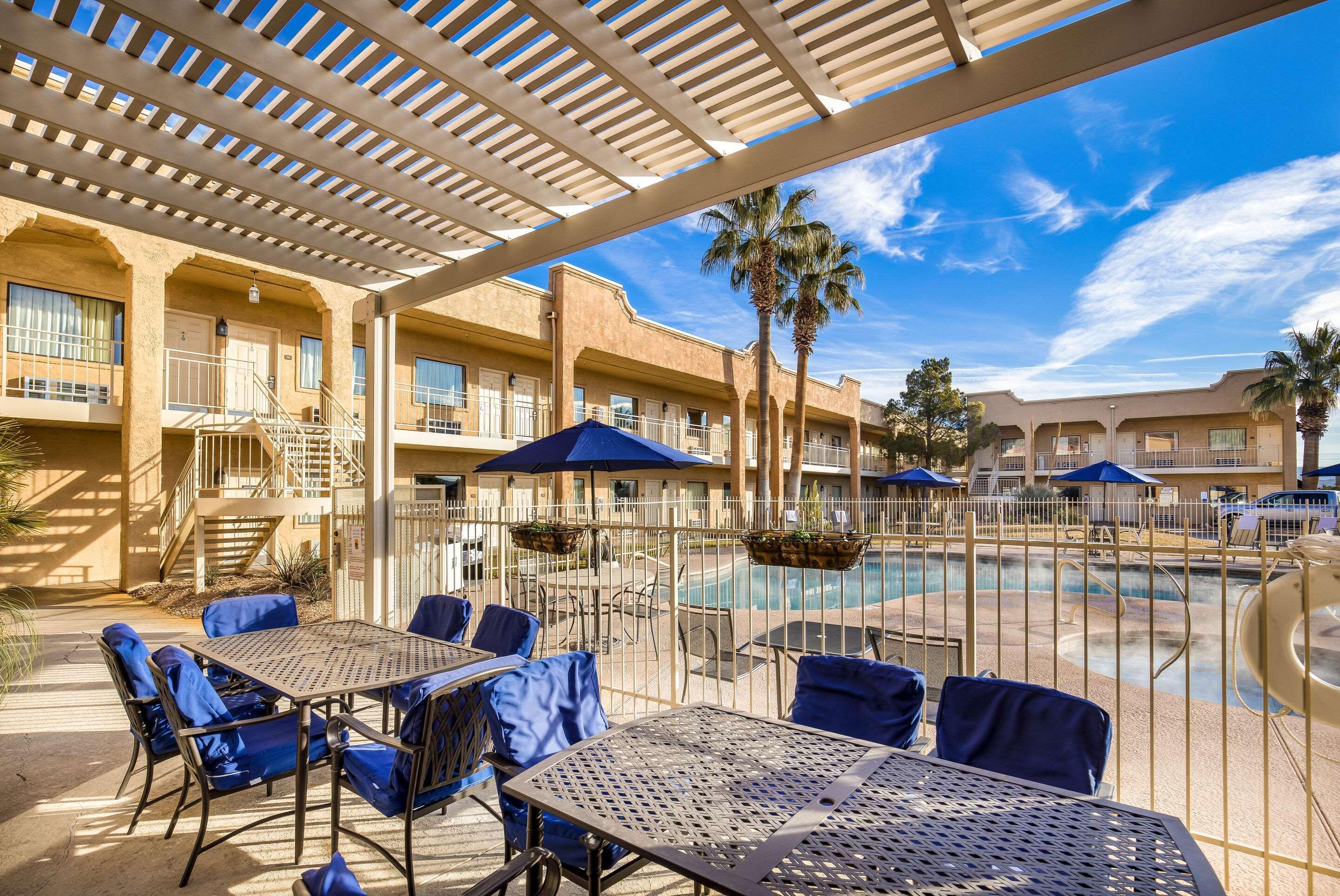 Clarion St George - Convention Center Area Hotel